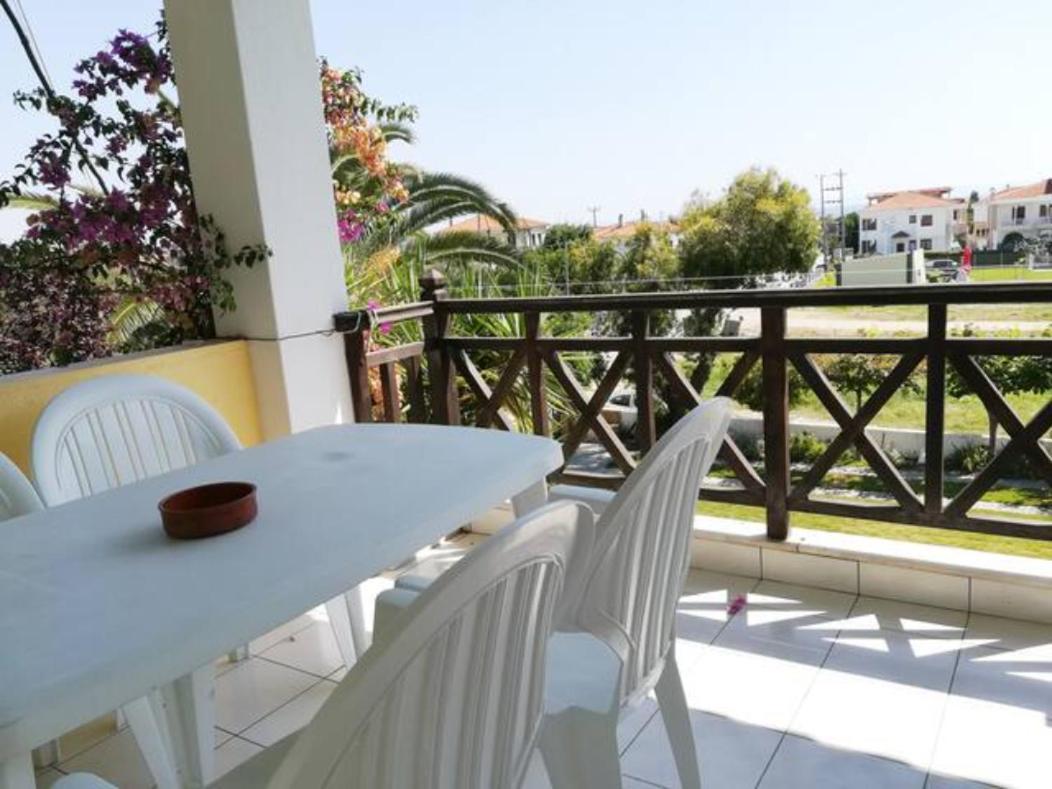 Melina Apartments Никити Экстерьер фото