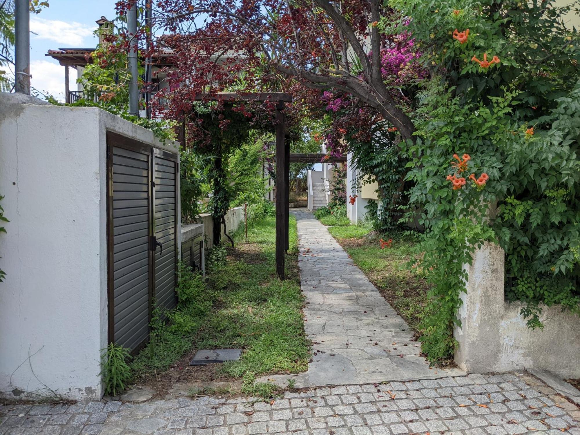 Melina Apartments Никити Экстерьер фото